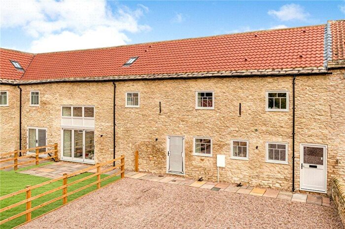 4 Bedroom Barn Conversion For Sale In Poole Row, Burton Salmon, Leeds, North Yorkshire, LS25