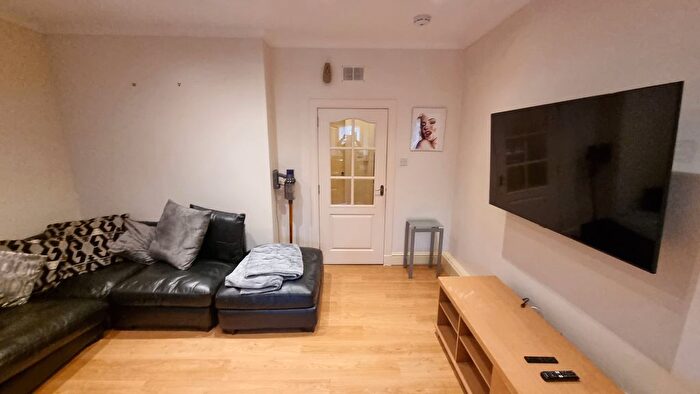 2 Bedroom Flat To Rent In Jackson Terrace, The Beach, Aberdeen, AB24
