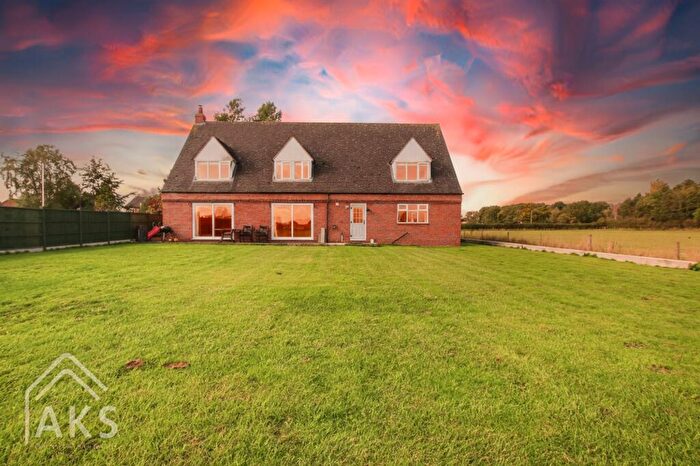 4 Bedroom Detached House For Sale In Watery Lane, Scropton, DE65