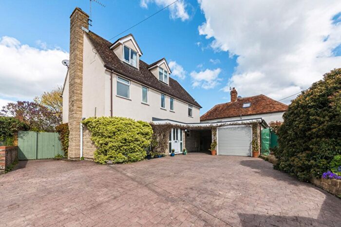 4 Bedroom Detached House For Sale In High Street, Sutton Courtenay, OX14