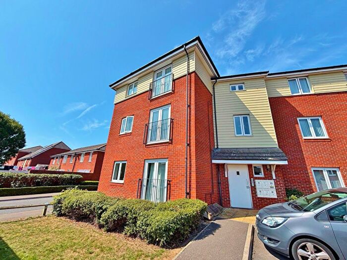1 Bedroom Flat For Sale In Cambrai Close, Hilsea, PO3
