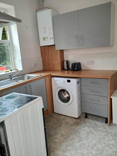 1 Bedroom Terraced House To Rent In Somerset Road, Huddersfield, HD5