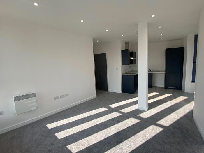 2 Bedroom Apartment To Rent In Knightsbridge Court, Chesterfield, S40