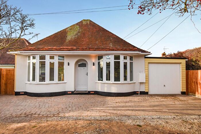 3 Bedroom Detached Bungalow For Sale In Manse Chase, Maldon, CM9