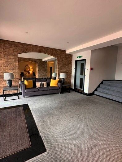 2 Bedroom Flat To Rent In Wapping Wall, London, E1W