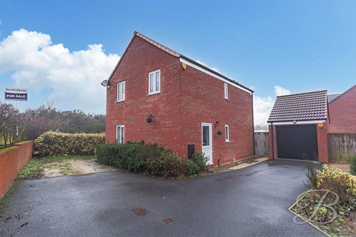 3 Bedroom Detached House For Sale In Skylark Way, Clipstone Village, Mansfield, NG21