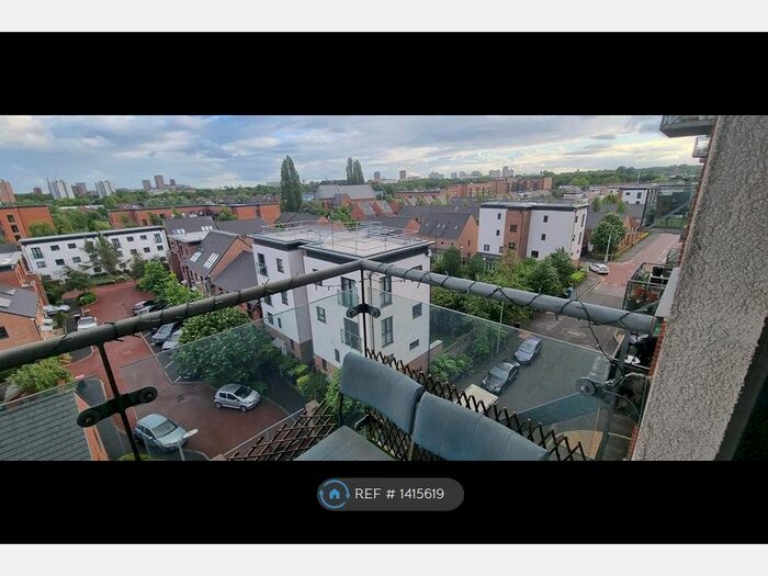 2 Bedroom Flat To Rent In The Vibe, Salford, M7