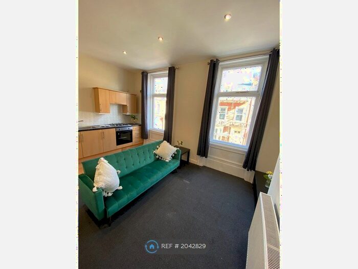 2 Bedroom Flat To Rent In Argyle Square, Sunderland, SR2
