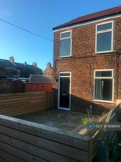 2 Bedroom End Of Terrace House To Rent In Cherry Tree Terrace, Beverley, HU17