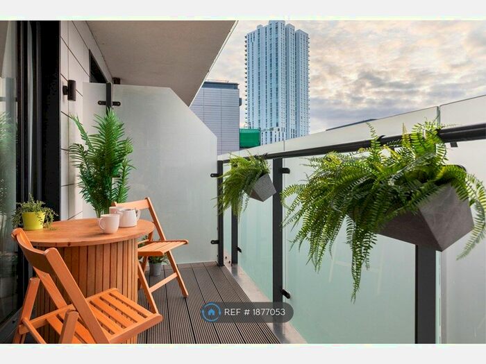 2 Bedroom Flat To Rent In Waterside Way, London, N17