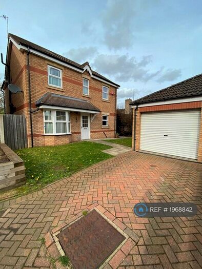 4 Bedroom Detached House To Rent In Rosemary Close, Doncaster, DN4