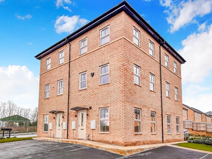 2 Bedroom Property For Sale In Fakenham Avenue, Castleford, WF10