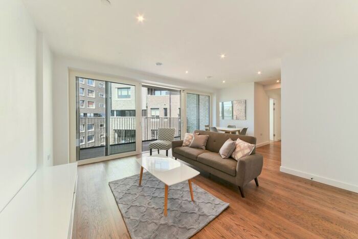 2 Bedroom Apartment To Rent In Tarling House, Elephant Park, Elephant & Castle, SE17