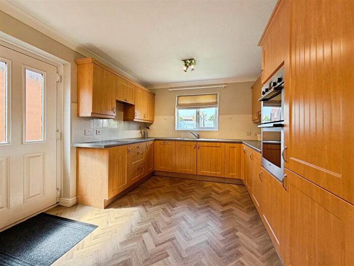 2 Bedroom Detached Bungalow For Sale In Ferns Meadow, North Leverton, Retford, DN22