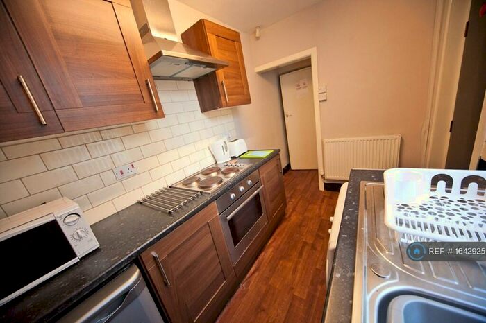 4 Bedroom Terraced House To Rent In Kenmure Place, Preston, PR1