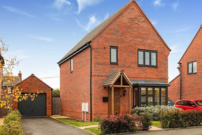 3 Bedroom Detached House For Sale In Sweet Chestnut Drive, Hereford, Herefordshire, HR4