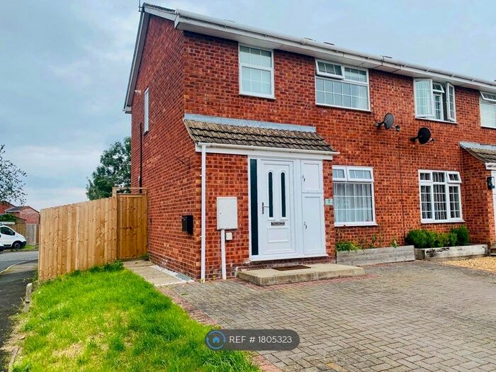 2 Bedroom Semi-Detached House To Rent In Overberry Orchard, Leamington Spa, CV33