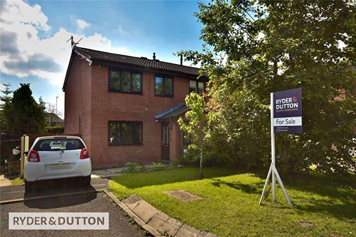 3 Bedroom Semi-Detached House For Sale In Wessex Park Close, Shaw, Oldham, Greater Manchester, OL2