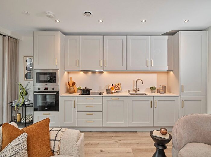 1 Bedroom Flat For Sale In Dylon Riverside, Purbeck Gardens, London, SE26