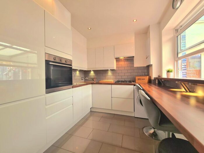 2 Bedroom House To Rent In Castleton Road, Grove Park, SE9