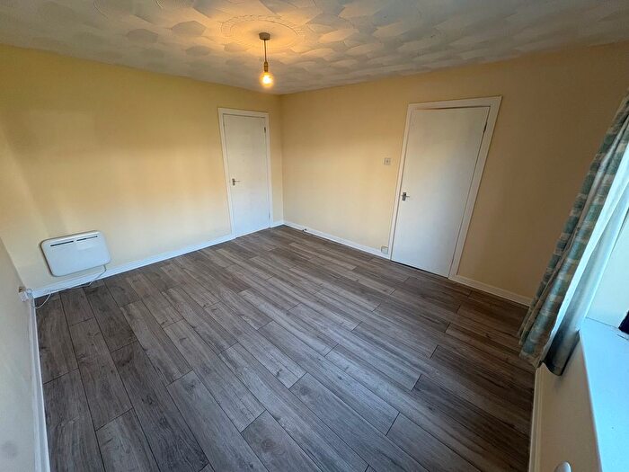 3 Bedroom Semi-Detached House To Rent In Parc Avenue, Morriston, Swansea, SA6