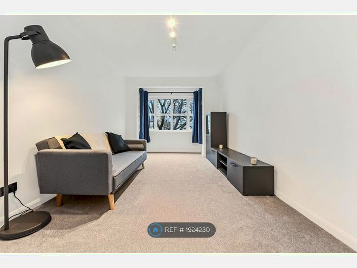 1 Bedroom Flat To Rent In Ashdown Court, Sutton, SM2