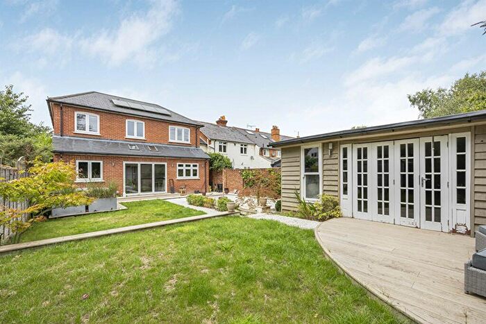 4 Bedroom Detached House To Rent In Uplands Road, Caversham Heights, Reading, RG4