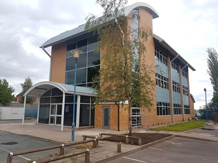 2 Bedroom Apartment To Rent In Goodrich Mews, Dudley, DY3