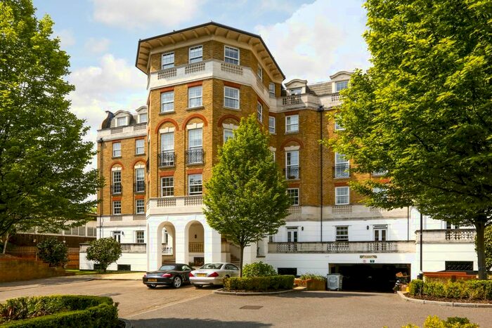 2 Bedroom Flat To Rent In Chapman Square, London, SW19