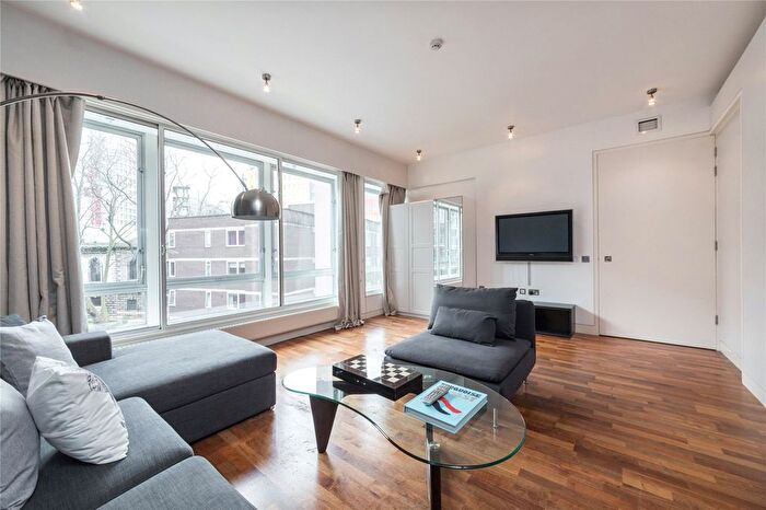 2 Bedroom Flat For Sale In Shaftesbury Avenue, London, WC2H