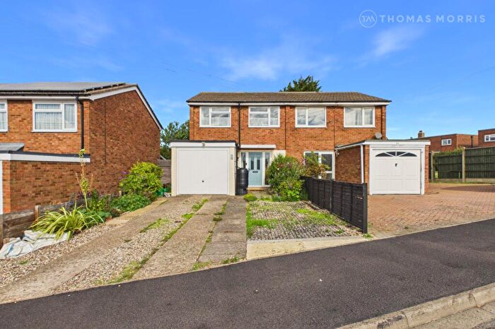 3 Bedroom Semi Detached House For Sale In Bishops Road, Eynesbury, St. Neots, Cambridgeshire, PE19