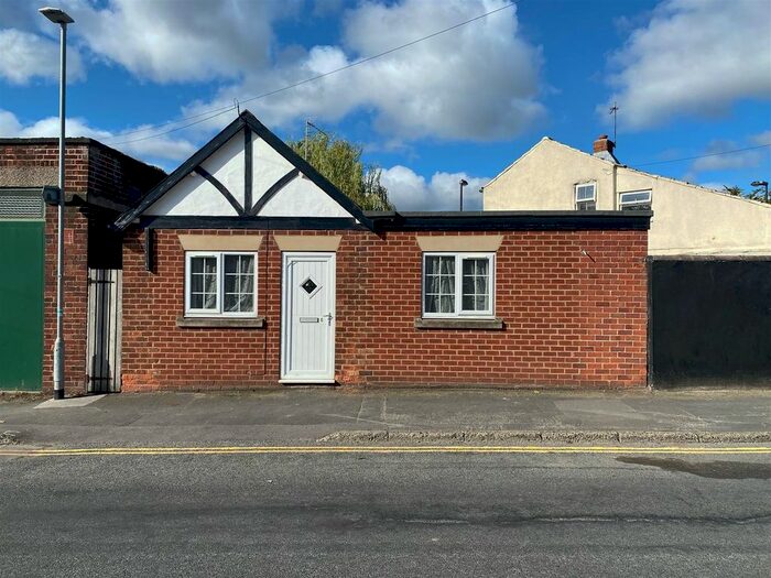 1 Bedroom Bungalow To Rent In Londesborough Road, Market Weighton, York, YO43