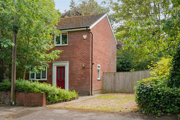 3 Bedroom Semi-Detached House For Sale In Wellington Road, Whalley Range, M16