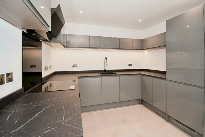 2 Bedroom Apartment To Rent In The Gables, Blenheim Road, Lincoln, LN1