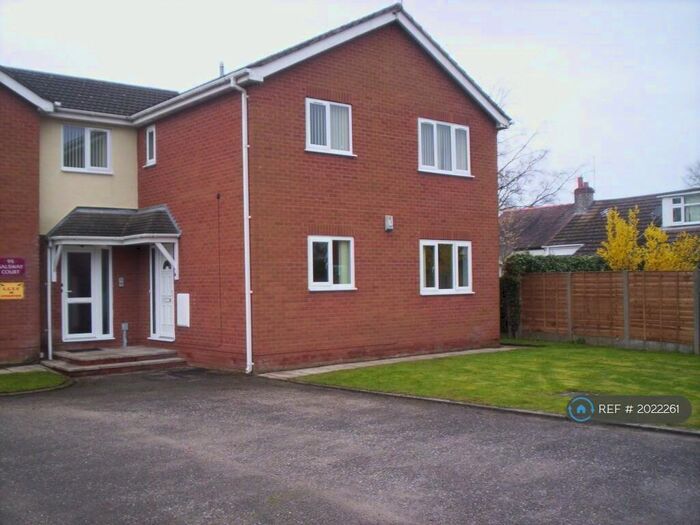 2 Bedroom Flat To Rent In Salsway Court, Formby, Liverpool, L37