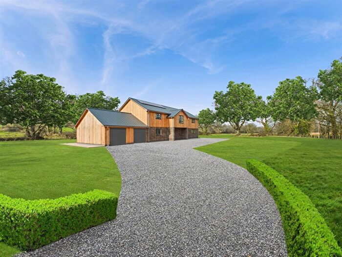 5 Bedroom Detached House For Sale In The Meadow, Devon, EX15