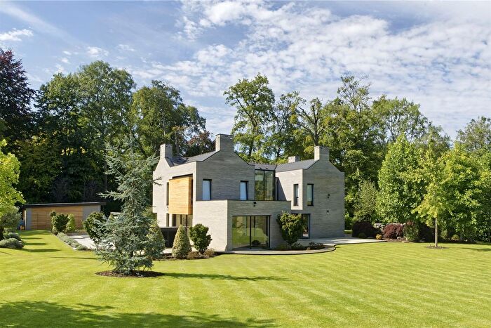 6 Bedroom Detached House To Rent In Hammersley Lane, Penn, High Wycombe, HP10