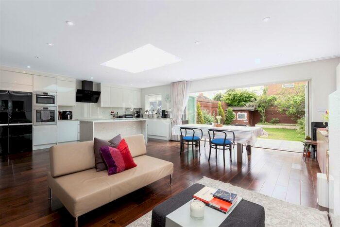 4 Bedroom House To Rent In Chamberlayne Road, London, NW10