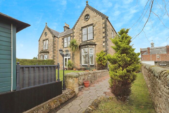 3 Bedroom Flat For Sale In Carlyle Road, Kirkcaldy, Fife, KY1