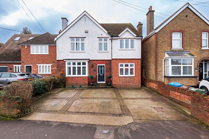 5 Bedroom Detached House For Sale In Minster Road, Minster On Sea, Sheerness, ME12