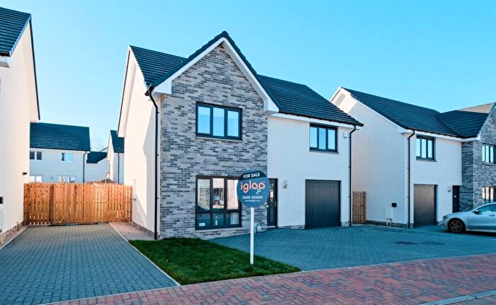 4 Bedroom Detached House For Sale In Hewer Lane, Hamilton, ML3