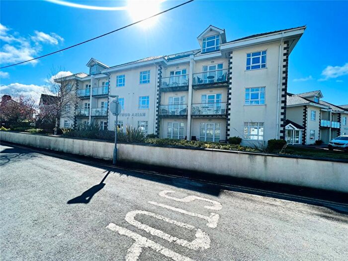 2 Bedroom Property To Rent In Lon Golff, Pwllheli, LL53