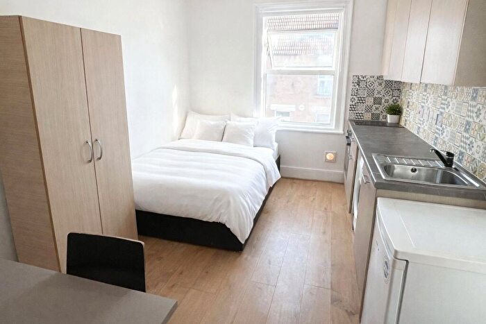 Apartment To Rent In Tynemouth Road, South Tottenham, London, N15