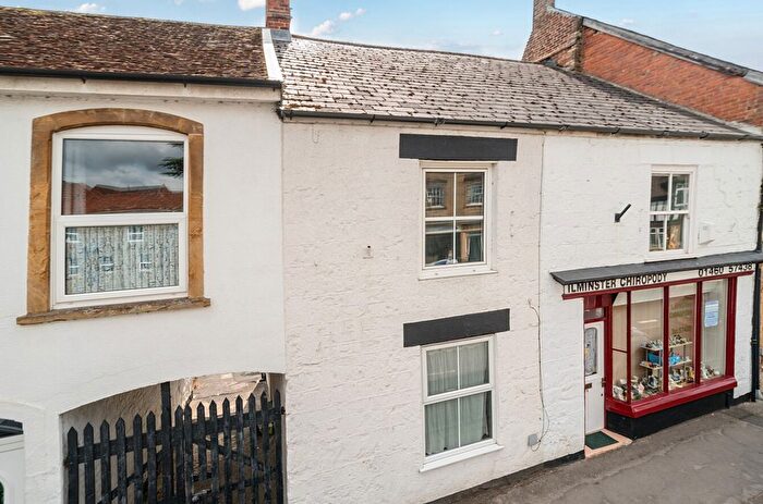 3 Bedroom Terraced House For Sale In West Street, Ilminster, Somerset, TA19