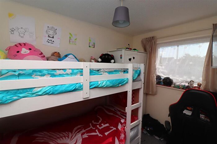 2 Bedroom End Of Terrace House For Sale In Walnut Way, Barnstaple, EX32