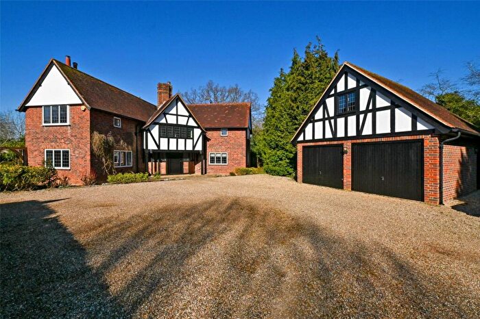 5 Bedroom Detached House For Sale In Grove Road, Beaconsfield, Buckinghamshire, HP9