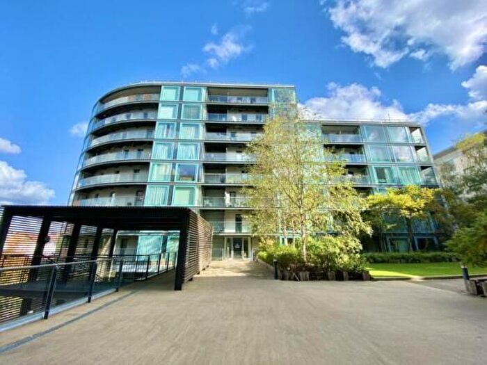 1 Bedroom Flat To Rent In Station Approach, Hayes, UB3