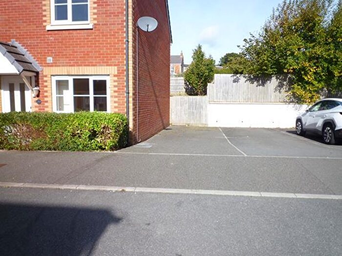 2 Bedroom End Of Terrace House To Rent In Old Market Place, Holsworthy, EX22