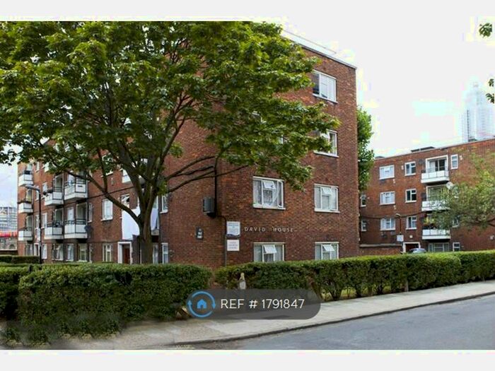 3 Bedroom Flat To Rent In David House, London, SW8