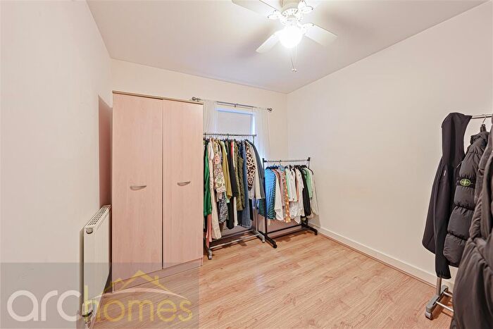 2 Bedroom Flat For Sale In Gadfield Grove, Atherton, Manchester, M46